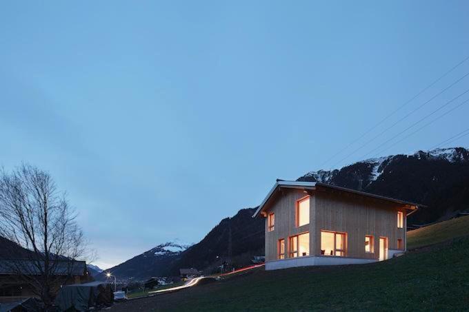 Haus Motta Villa กาชูร์น ภายนอก รูปภาพ